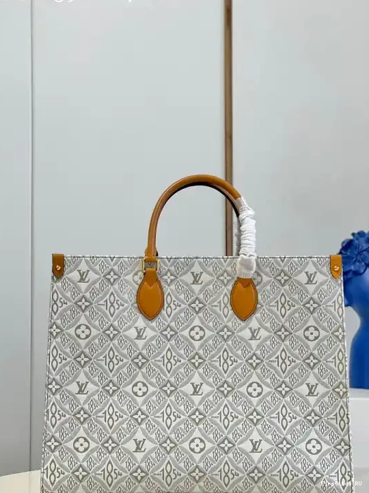 First bag ru VUITTON LOUIS GM ONTHEGO 0702